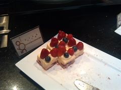 -澳门旅游塔360°旋转餐厅(南湾湖广场店)