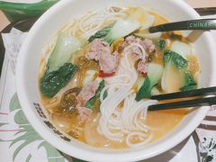 -蒙自源米线大王(东站店)