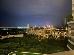 -瑰丽酒店·海吧·天际下午茶·现场DJ·天台酒吧