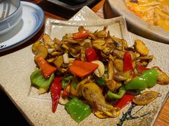 松茸菌-滇香肴·云南菜蒸汽石锅鱼(云南北路店)