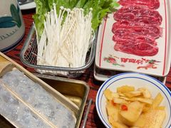 -沙胆彪炭炉牛杂煲(上海日月光广场店)