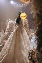 点击看大图 -GRACE KELLY婚纱与礼服(北京店)