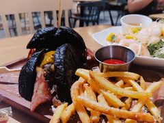 -HELLO 27 意面·沙拉·帕尼尼