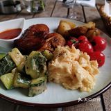 Garden brunch and Puppies Day!