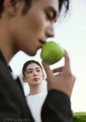 -城市花园婚纱摄影
