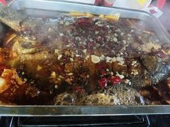 -老街烧烤大排档·地道湖北菜·龙虾馆(汉口火车站店)