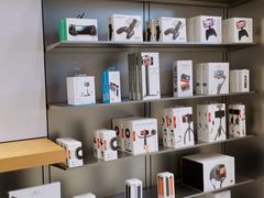 -Apple零售店(华贸购物中心店)