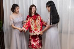 -洋洋婚纱品牌集合店