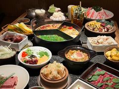 -三出山火锅(南京万象天地店)