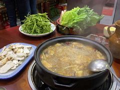 -菌之家·专业纯野生菌火锅·特色炒菌