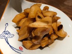 -泉畔人家·老济南经典鲁菜(大明湖店)