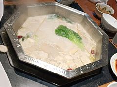 -佬土鹅肠火锅(扬中步行街店)