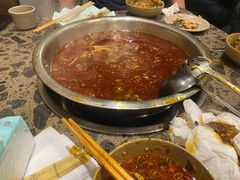 -肖肖酸萝卜鱼火锅(总店)