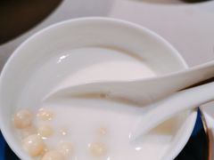 杏仁鸡头米-荣轩(新荣记环球金融中心店)