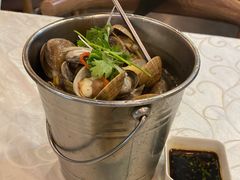 一桶蚬子-渔娘渔家丹东海鲜(东直门店)