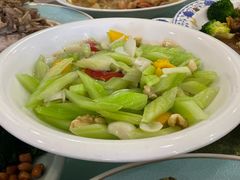 -大鸭梨烤鸭店(金顶街店)