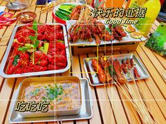 -暮炭·鲜货烧烤小李的精酿酒馆(泽科·空港星泽汇店)