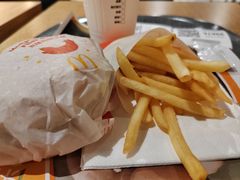 -麦当劳(中山公园龙之梦店)