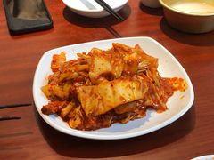 辣白菜炒五花肉-屋里家延边朝鲜族冷面(南园店)