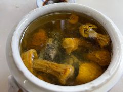 姬松茸炖乌鸡-国英炖品店(甲子路店)