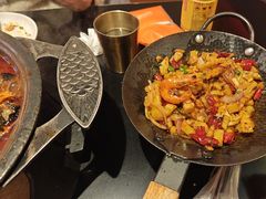 -探鱼·鲜青椒爽麻烤鱼(银泰城店)
