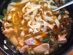 -鸿浩扒猪脚米线