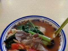牛肉烩面-伊鼎牛肉面(潍坊路店)