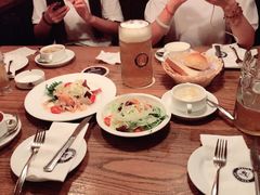 -宝莱纳啤酒花园餐厅PAULANER BRAUHAUS Nanjing(广州路店)