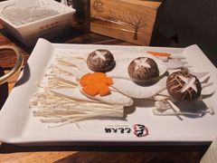 -巴邑火锅·夜宵(港隆广场店)