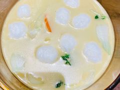 奶白菜煮手打墨鱼丸子-花锦堂·隐庐