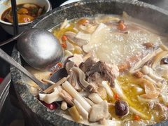 -南渝食府.墨脱石锅松茸鸡