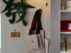 -LADY FAFA(巨鹿路陕西南路路口店)