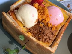 -蜜桃餐厅·伴山(湖滨商业街店)