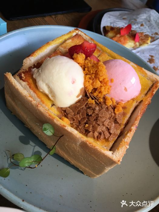 蜜桃餐厅·伴山(湖滨商业街店)图片