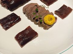 二十四月狮头鹅鹅头拼鹅肝-曾宴·楚菜(湖北省博物馆店)