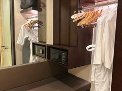-成都保利公园皇冠假日酒店(熊猫基地店)