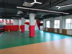 -悦动体能篮球羽毛球网球(三里河店)