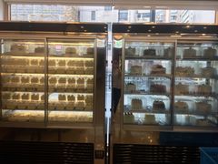 -红宝石·鲜奶小方·海派西点房(南丹店)