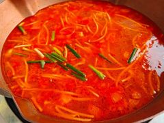 -毛辣果·贵州红酸汤牛肉火锅(西单店)