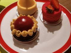 -咖啡苑自助餐厅·中国大饭店