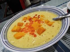 杨枝双皮奶-黄师奶甜品店