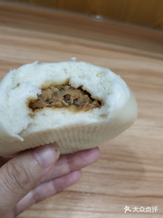 许鲜包子铺鲜肉包图片