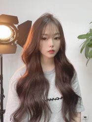 -MODEL'S HAIR