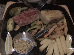 -半秋山西餐厅(巴南万达广场店)