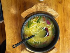 -桥香园过桥米线(国贸店)