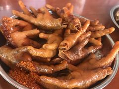 -鸿浩扒猪脚米线