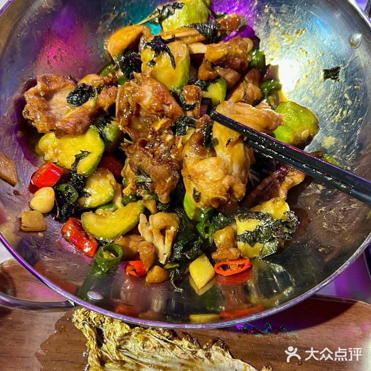 南宁这家！！烤牛肉有两把刷子！！好嫩！！