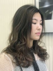 -PE SALON