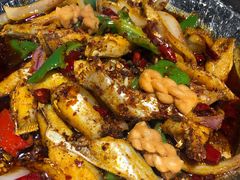 -休记光头香辣蟹干锅店(衣冠庙店)