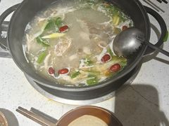 -贵府酸汤牛肉火锅·贵州老字号(飞山街店)